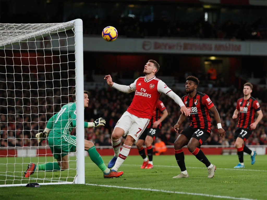 每位队员都 每位队员都